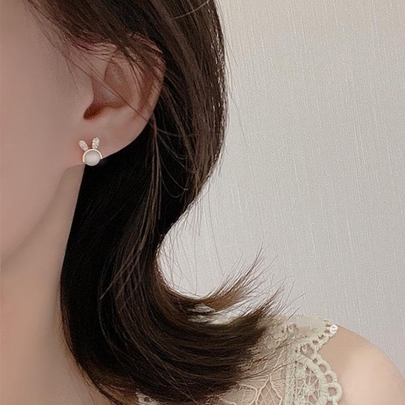ウサギ耳パールピアス Amazon.co.jp: うさぎ うさ耳 ピアス シンプル レディース